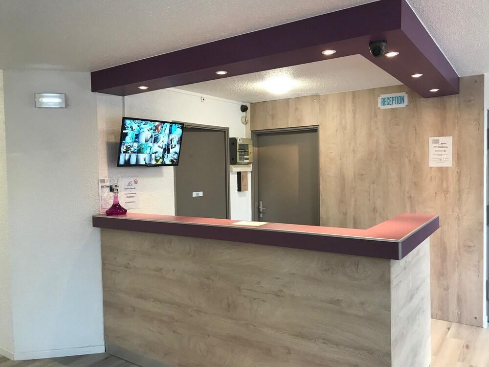 Hotel Du Stade Ex Kyriad Direct Lille Est Stade Pierre Mauroy 阿斯克新城 外观 照片