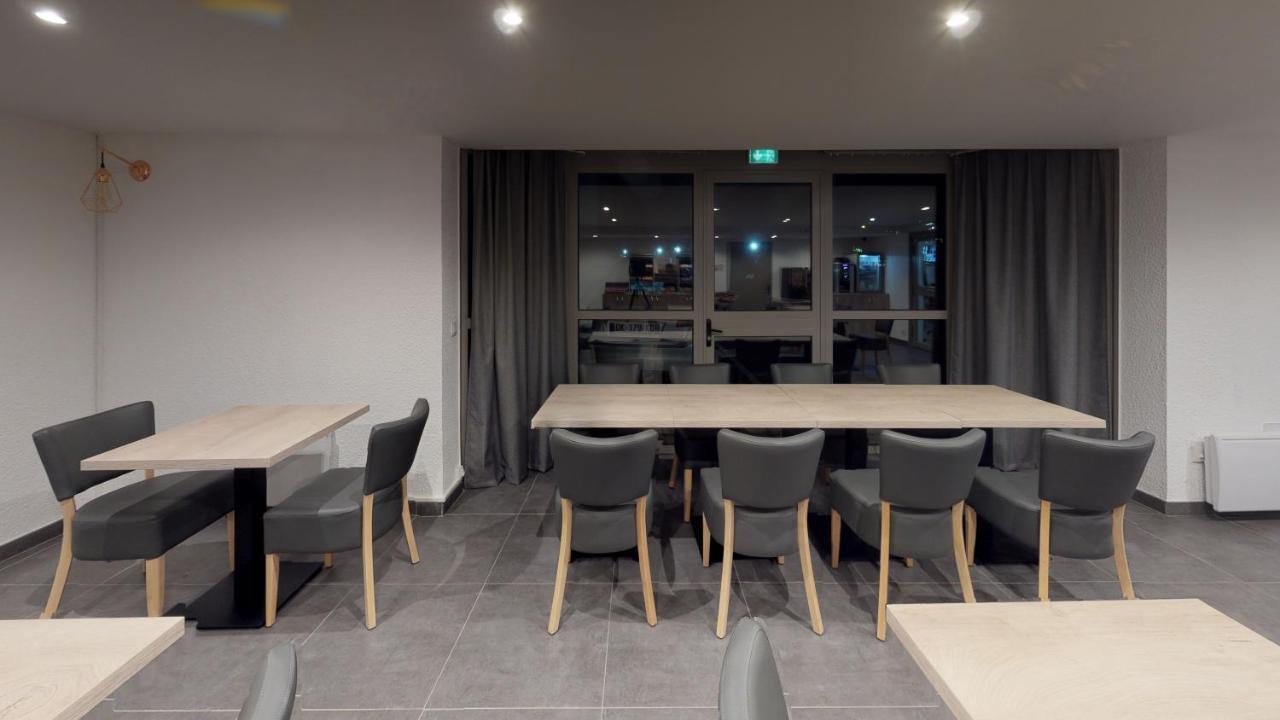 Hotel Du Stade Ex Kyriad Direct Lille Est Stade Pierre Mauroy 阿斯克新城 外观 照片