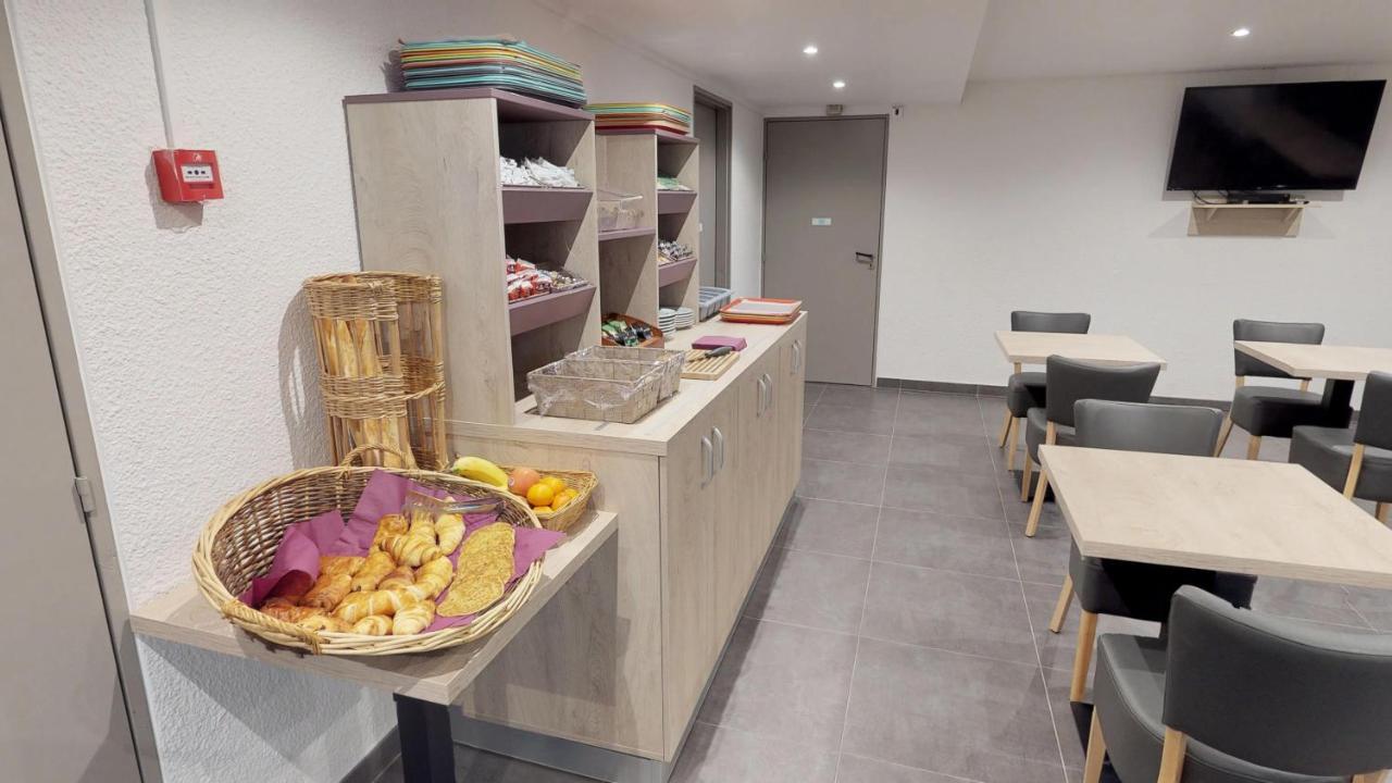 Hotel Du Stade Ex Kyriad Direct Lille Est Stade Pierre Mauroy 阿斯克新城 外观 照片