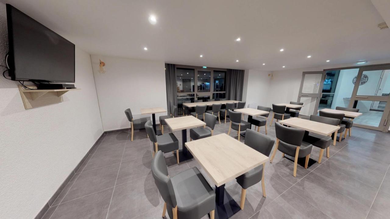 Hotel Du Stade Ex Kyriad Direct Lille Est Stade Pierre Mauroy 阿斯克新城 外观 照片